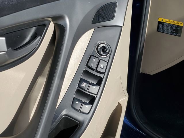 Used 2016 Hyundai Elantra SE image 17