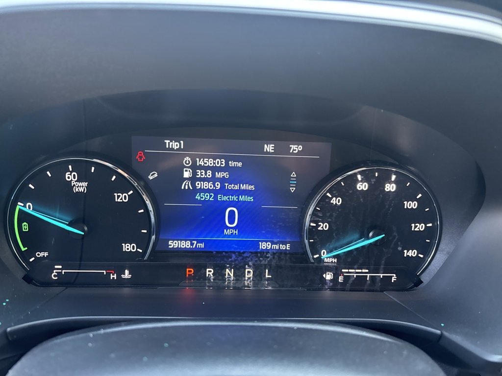 Used 2022 Ford Escape SE image 16