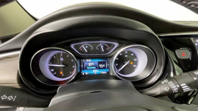 Used 2019 Buick Envision Essence FWD image 26