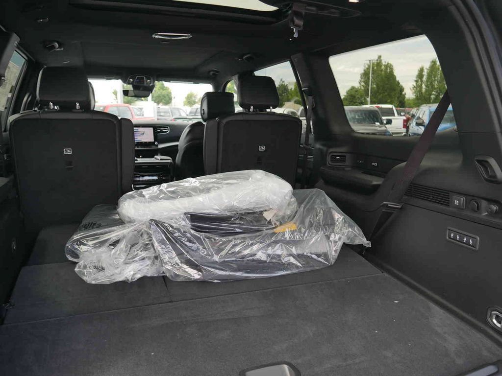 New 2026 Jeep Grand Wagoneer 4WD w/ Quick Order Packge 29V Upland image 6
