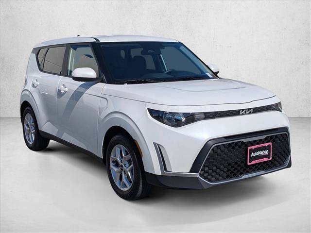 Used 2025 Kia Soul LX w/ LX Technology Package video 3