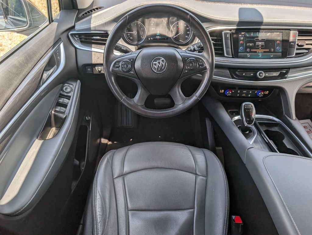 Used 2019 Buick Enclave Essence FWD image 7