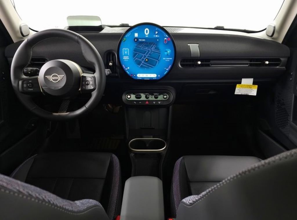 Used 2025 MINI Cooper S image 8