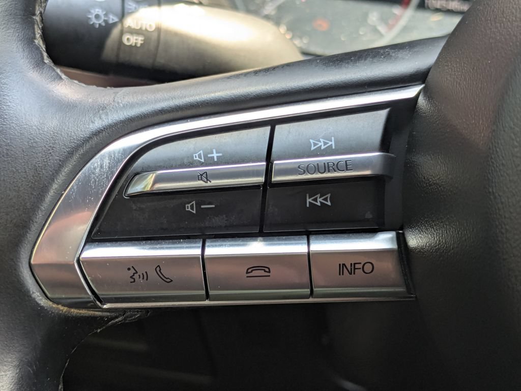 Used 2021 MAZDA MAZDA3 s FWD image 22