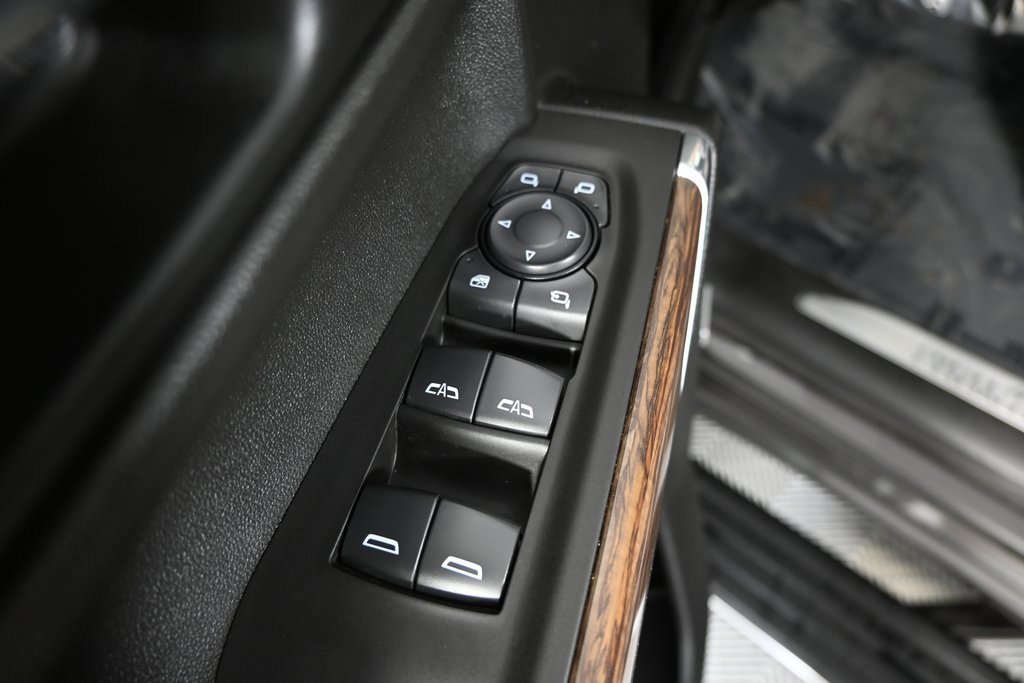 Used 2021 Chevrolet Silverado 1500 High Country w/ Technology Package image 23