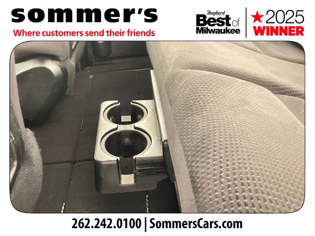 Used 2018 Dodge Grand Caravan SE image 23