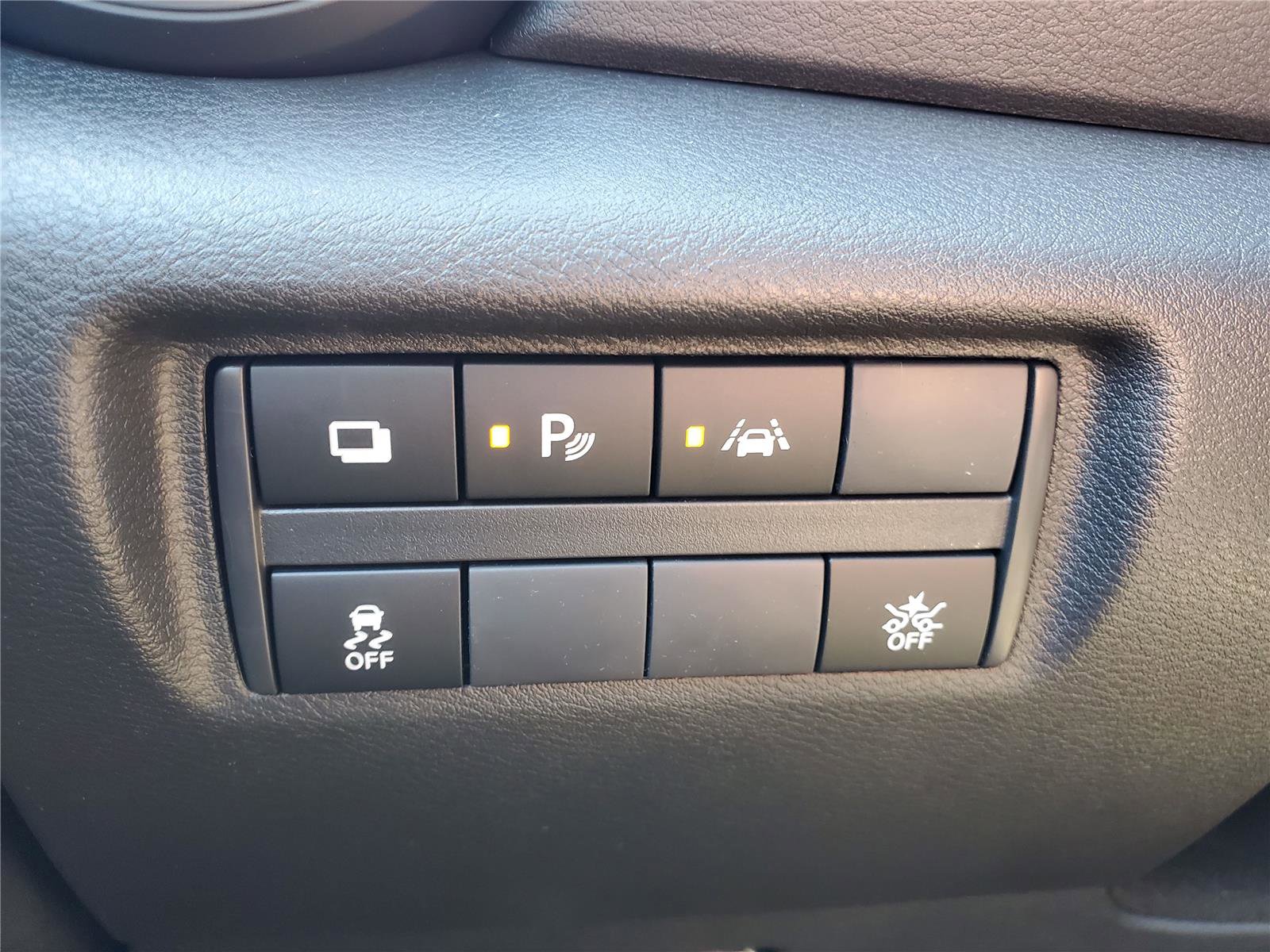 New 2025 Nissan Versa S w/ Trunk Package FWD image 23