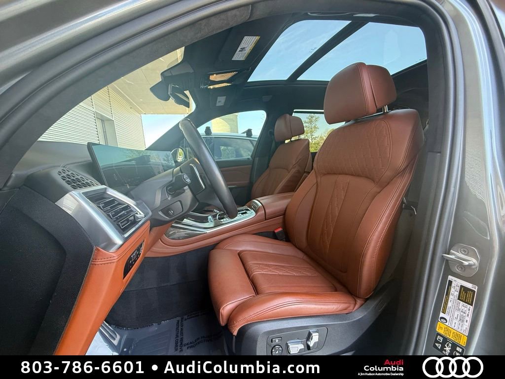 Used 2023 BMW X7 M60i AWD/4WD image 5