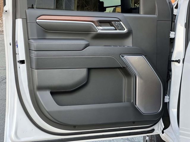 Used 2024 GMC Sierra 2500 Denali w/ Denali Reserve Package image 16