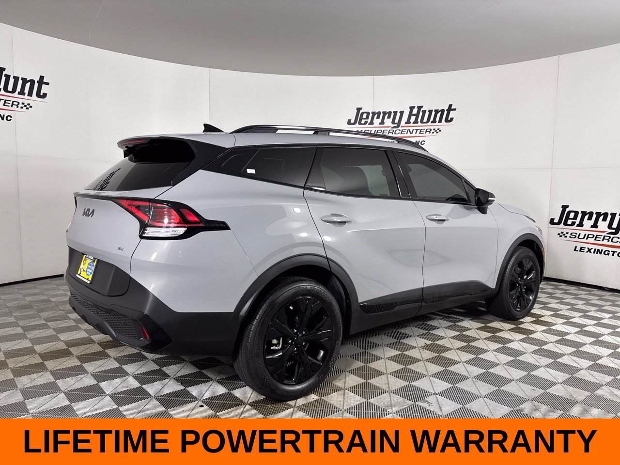 Used 2025 Kia Sportage X-Line w/ Premium Package AWD/4WD image 6