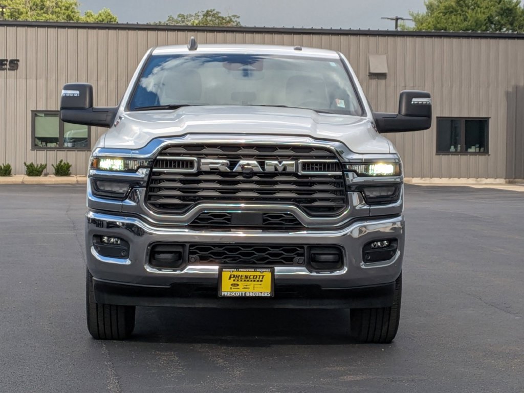 Used 2026 RAM 2500 Big Horn AWD/4WD image 2