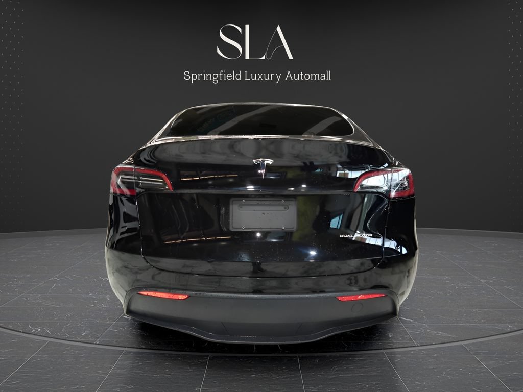Used 2024 Tesla Model Y Long Range AWD/4WD image 7