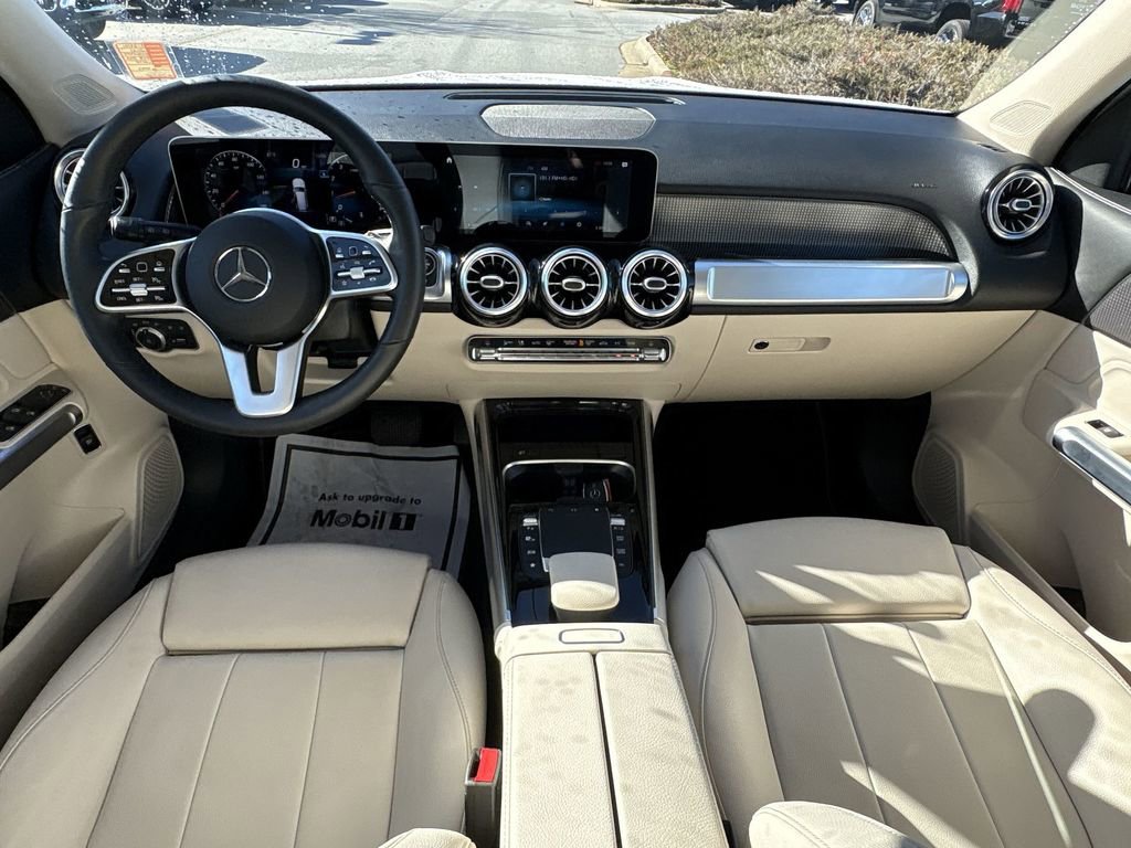 Used 2021 Mercedes-Benz GLB 250 w/ Premium Package image 21