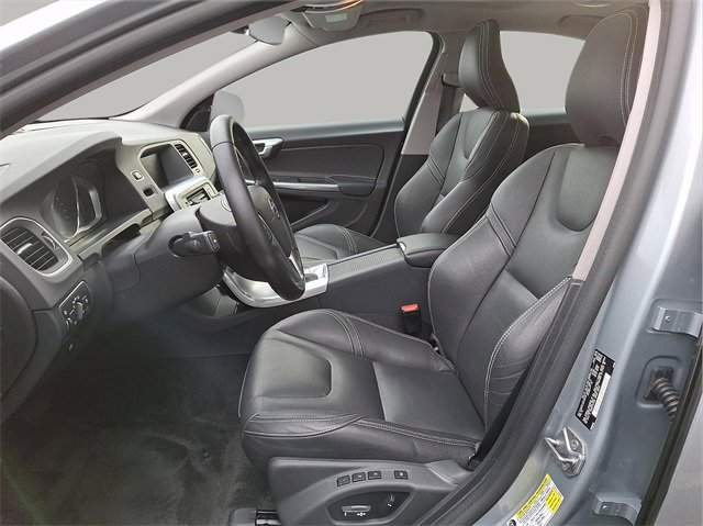 Used 2017 Volvo S60 T5 Dynamic w/ Vision Package image 12