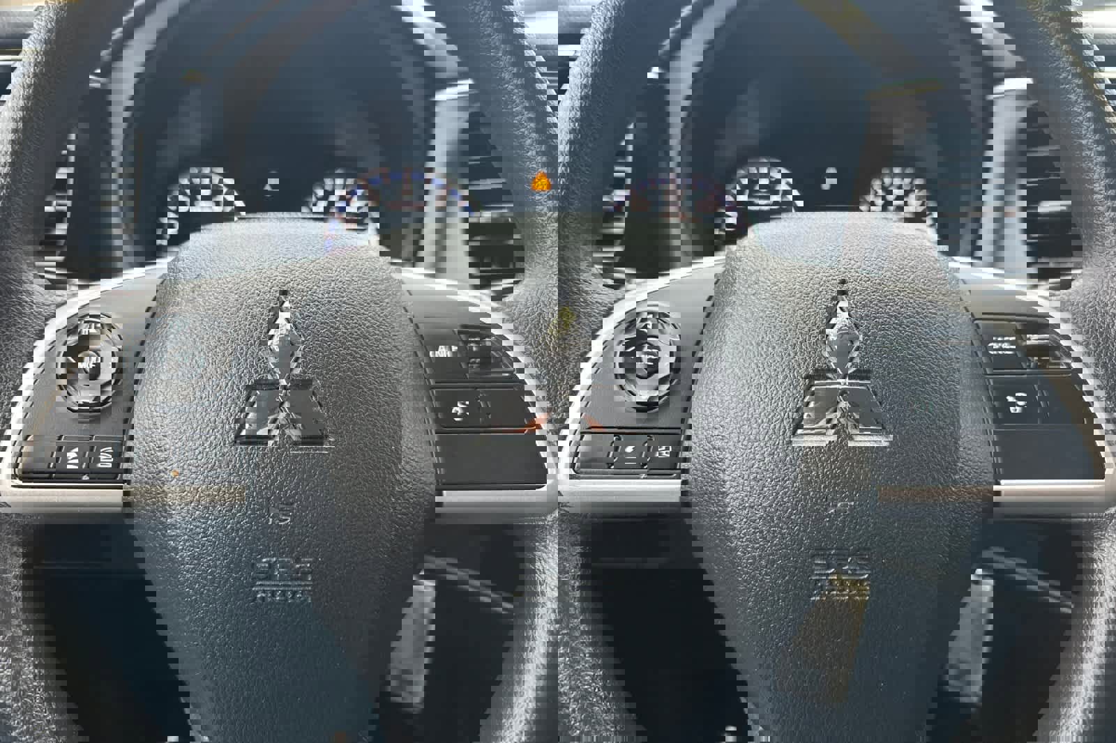 Used 2019 Mitsubishi Outlander ES image 25