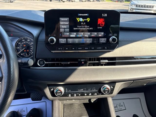 Used 2023 Mitsubishi Outlander SE AWD/4WD image 12