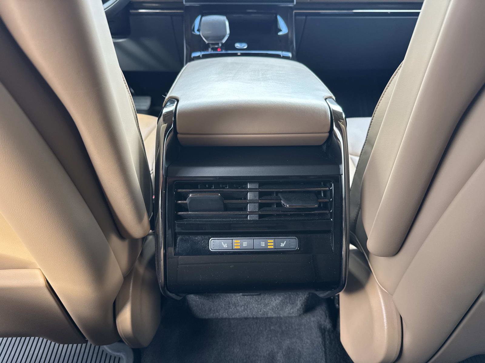 Certified 2024 Land Rover Range Rover Sport SE image 17