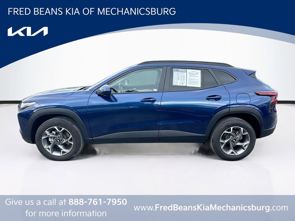 Used 2024 Chevrolet Trax LT w/ Driver Confidence Package image 4