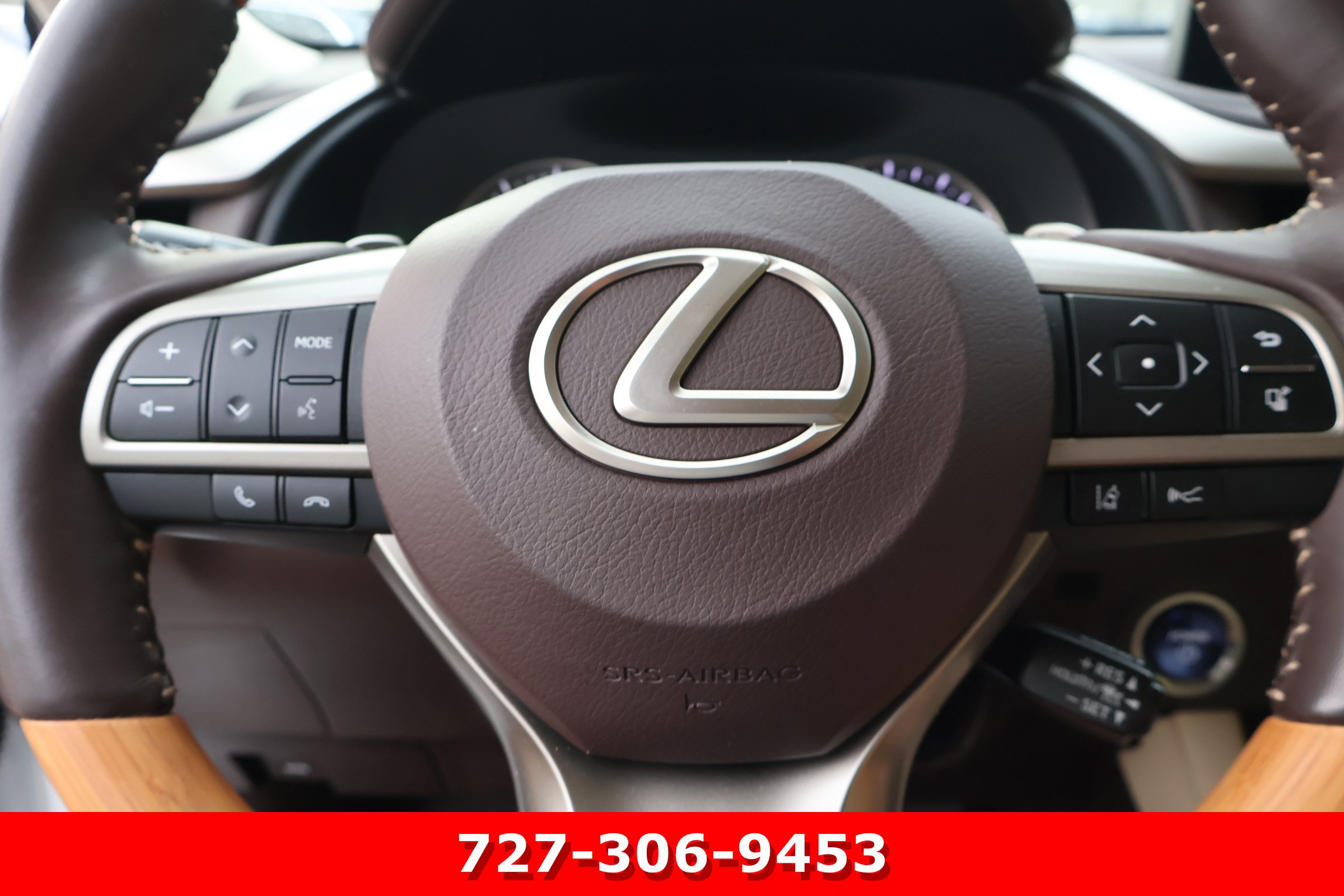 Used 2020 Lexus RX 450h AWD w/ Premium Package image 25