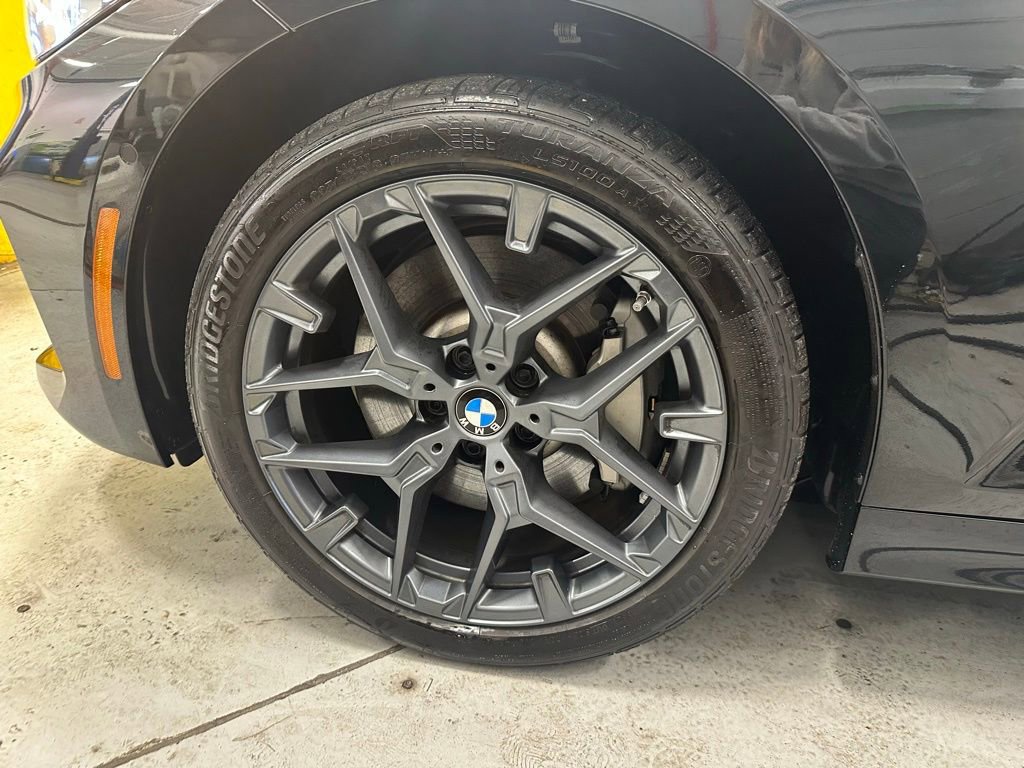 Used 2025 BMW 330i xDrive 330i xDrive w/ Convenience Package image 17