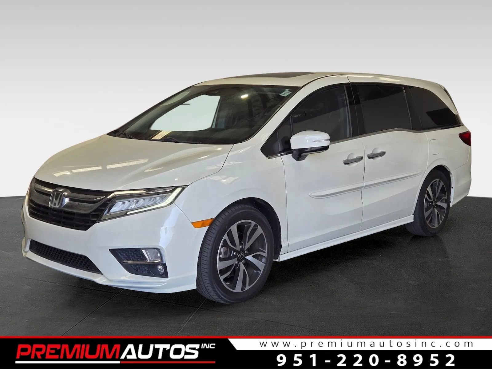 Used 2018 Honda Odyssey Elite image 1
