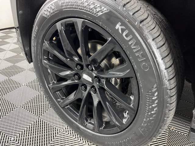 Used 2022 Cadillac Escalade Sport Platinum w/ LPO, ONYX Package AWD/4WD image 14
