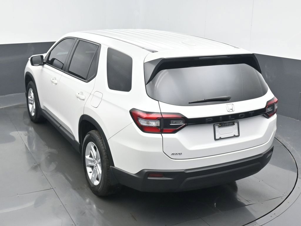 Used 2024 Honda Pilot LX image 18