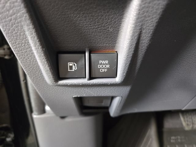Used 2022 Toyota Sienna XLE w/ XLE Plus Package AWD/4WD image 31