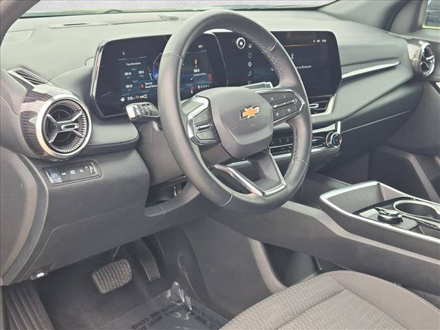 Used 2026 Chevrolet Equinox LT AWD/4WD image 10