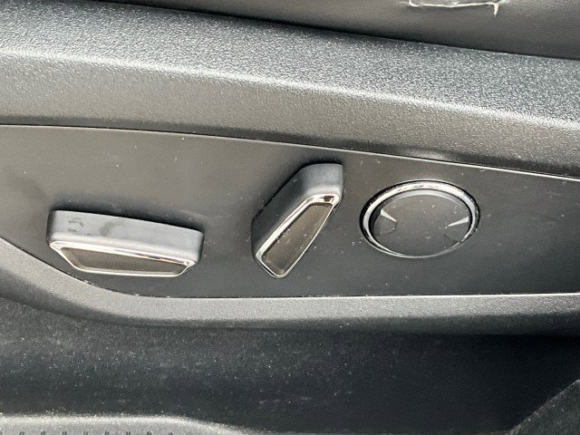 Used 2017 Lincoln MKX Reserve w/ Lincoln MKX Climate Package image 29