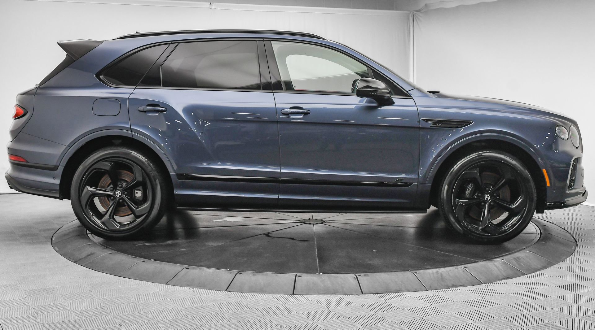 Used 2022 Bentley Bentayga S image 5