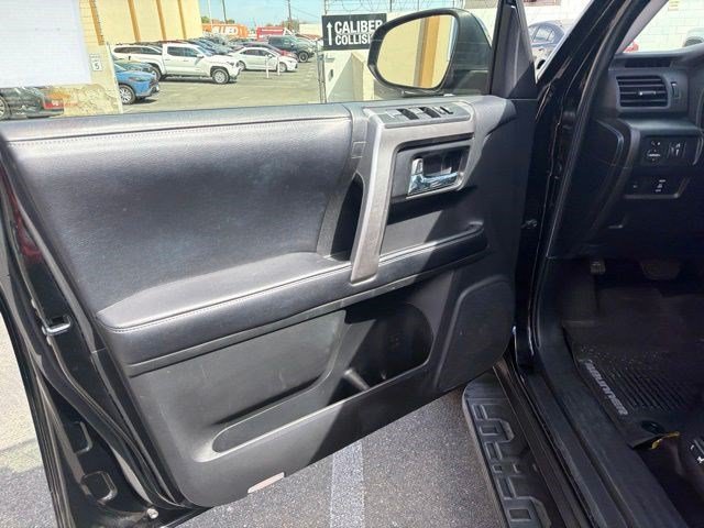 Used 2019 Toyota 4Runner SR5 Premium w/ Wilderness Package RWD image 14