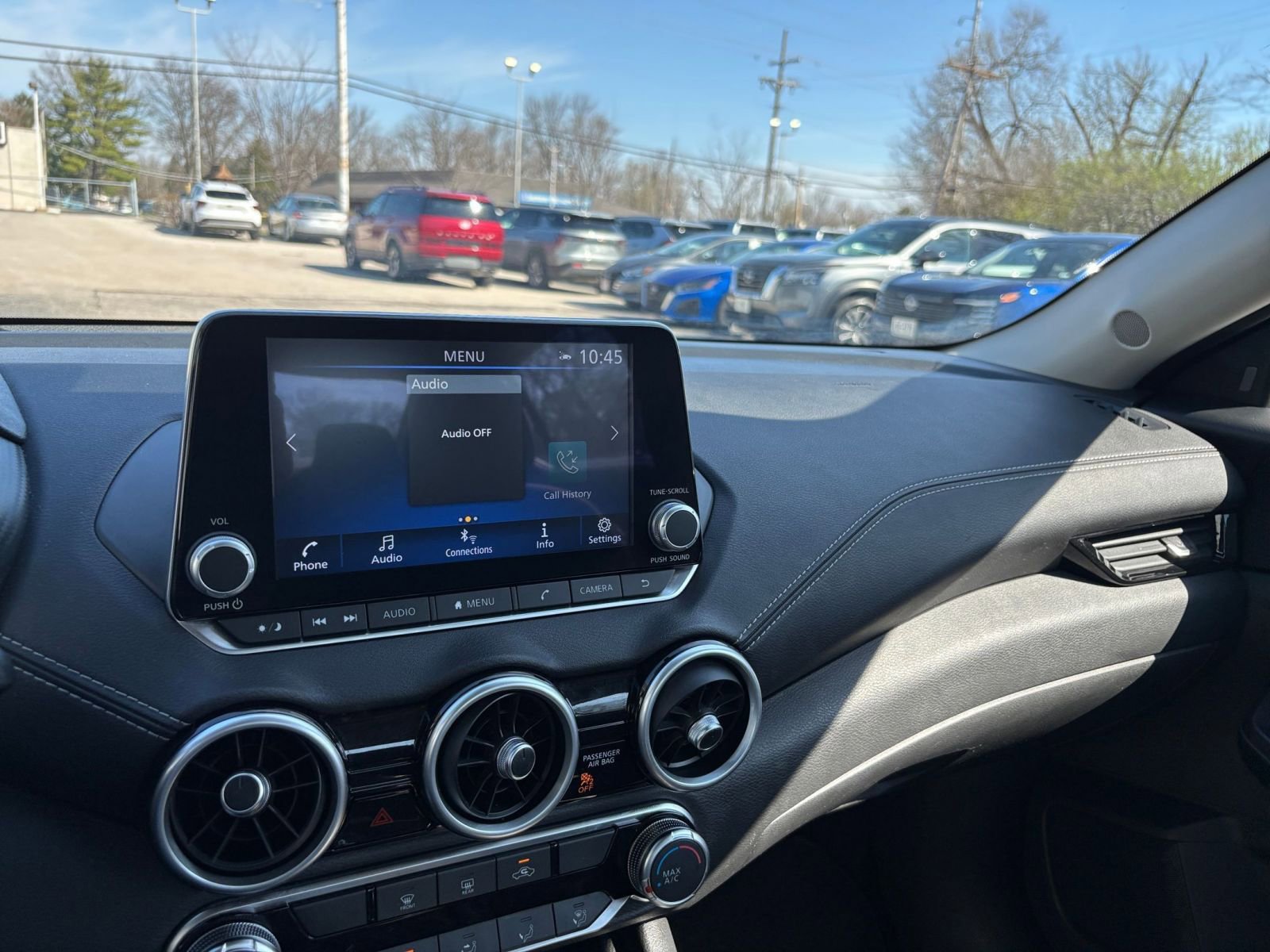 Used 2025 Nissan Sentra SV FWD image 33