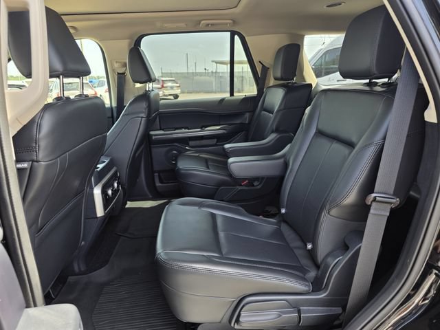 Used 2023 Ford Expedition XLT AWD/4WD image 20