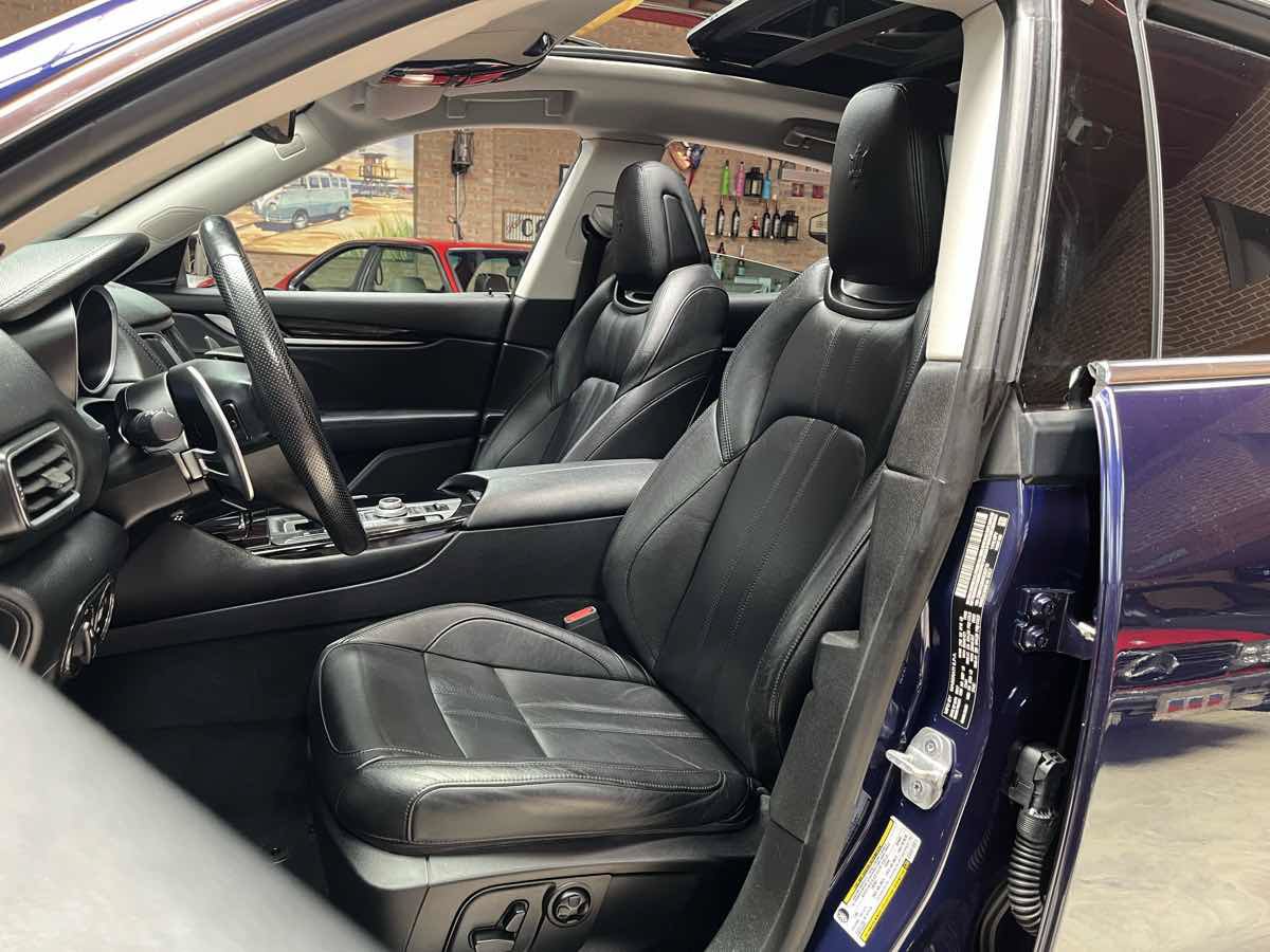 Used 2017 Maserati Levante w/ Sport Package AWD/4WD image 25