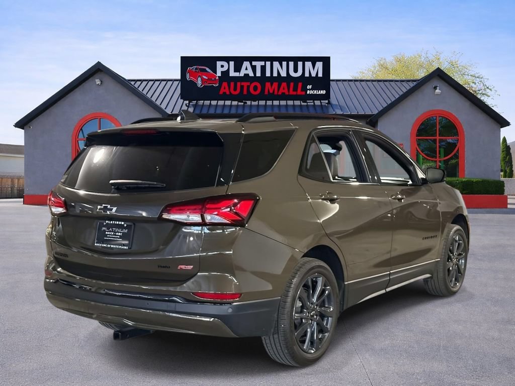 Used 2024 Chevrolet Equinox RS w/ LPO, Floor Liner Package AWD/4WD image 3