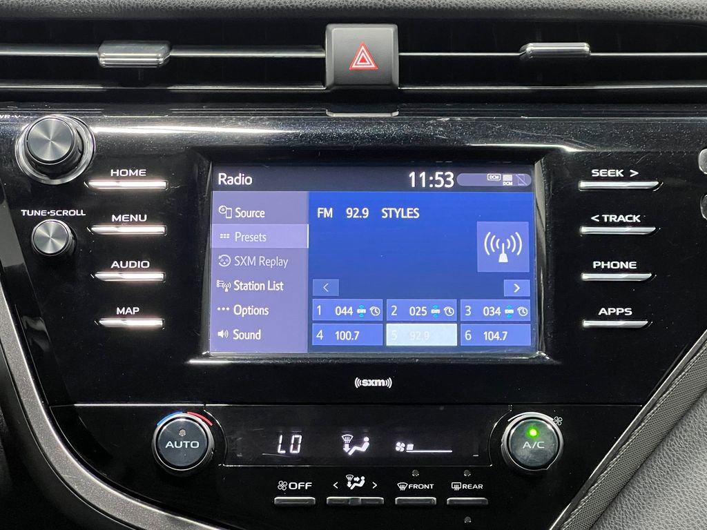 Used 2020 Toyota Camry SE image 22