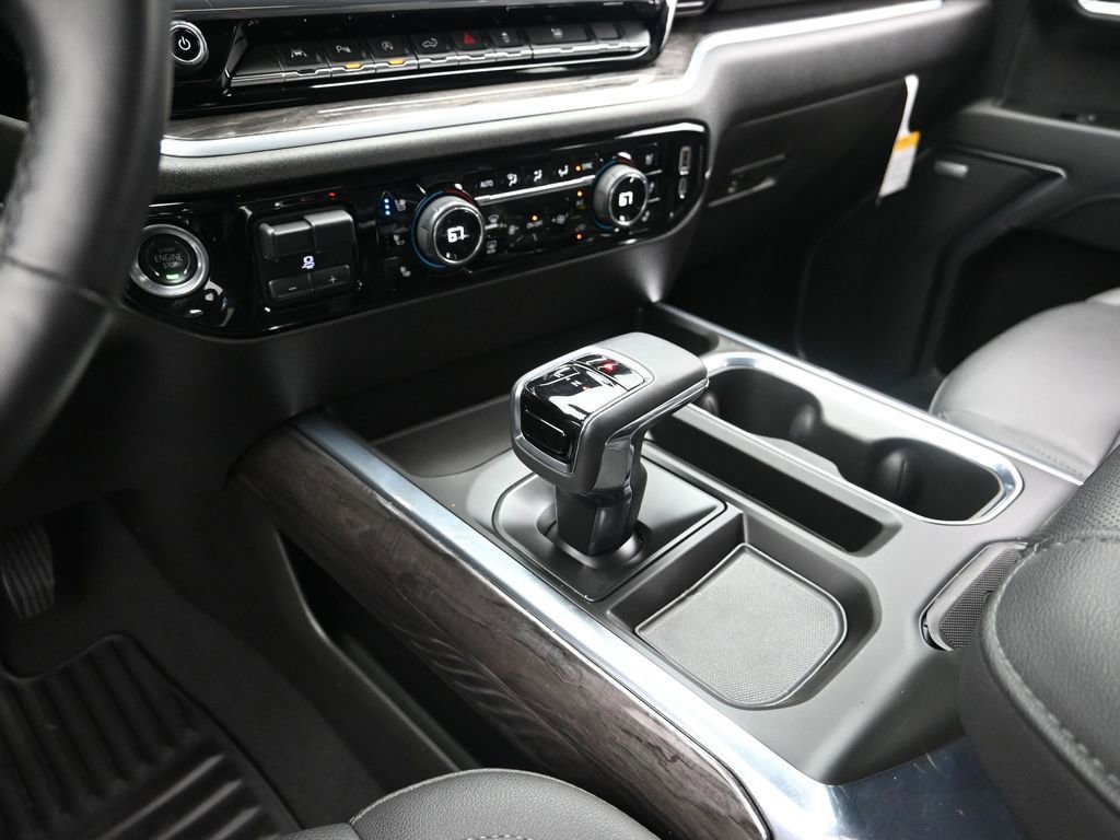 Used 2024 Chevrolet Silverado 1500 LTZ RWD image 16