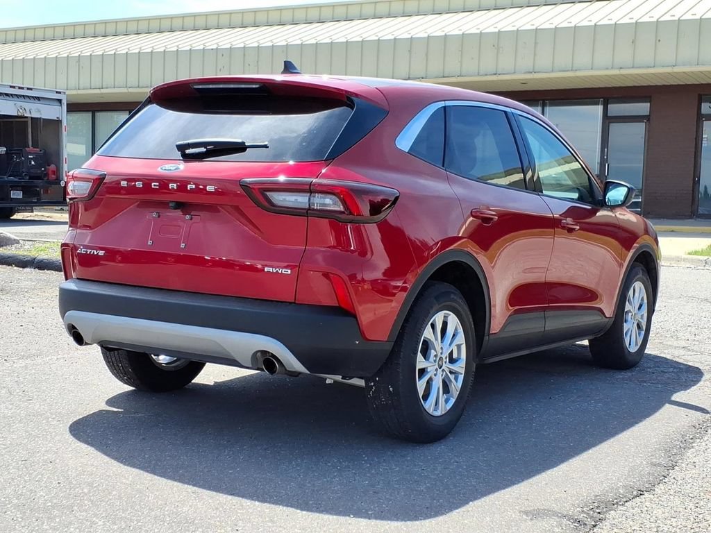 Certified 2023 Ford Escape Active AWD/4WD image 5
