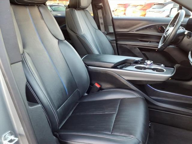 Certified 2024 Cadillac Lyriq Luxury image 22