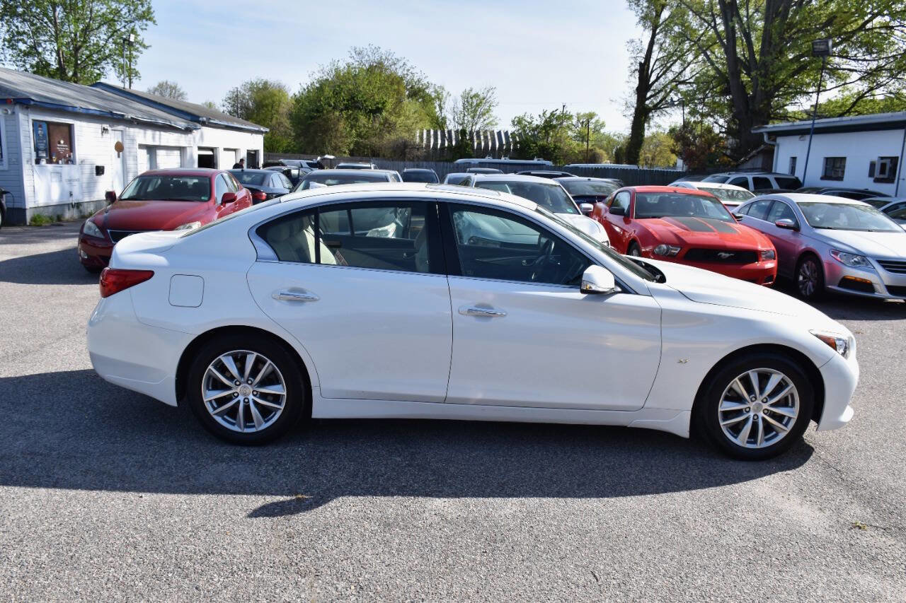 Used 2015 INFINITI Q50 Premium w/ Navigation Package AWD/4WD image 5