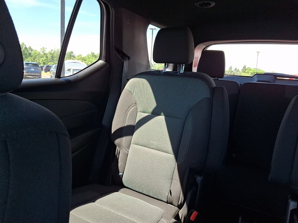 Used 2023 Chevrolet Traverse LT AWD/4WD image 19