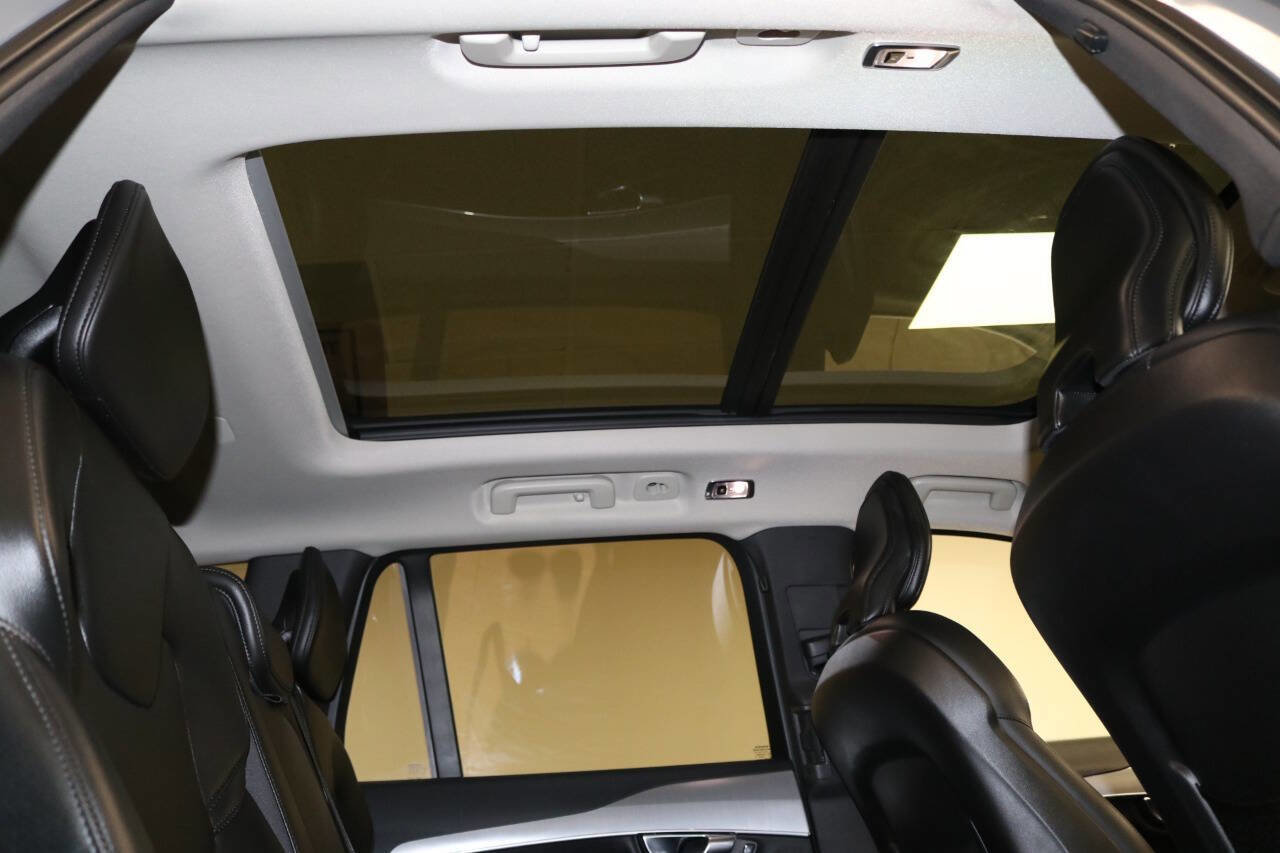 Used 2022 Volvo XC90 T5 Momentum AWD/4WD image 82
