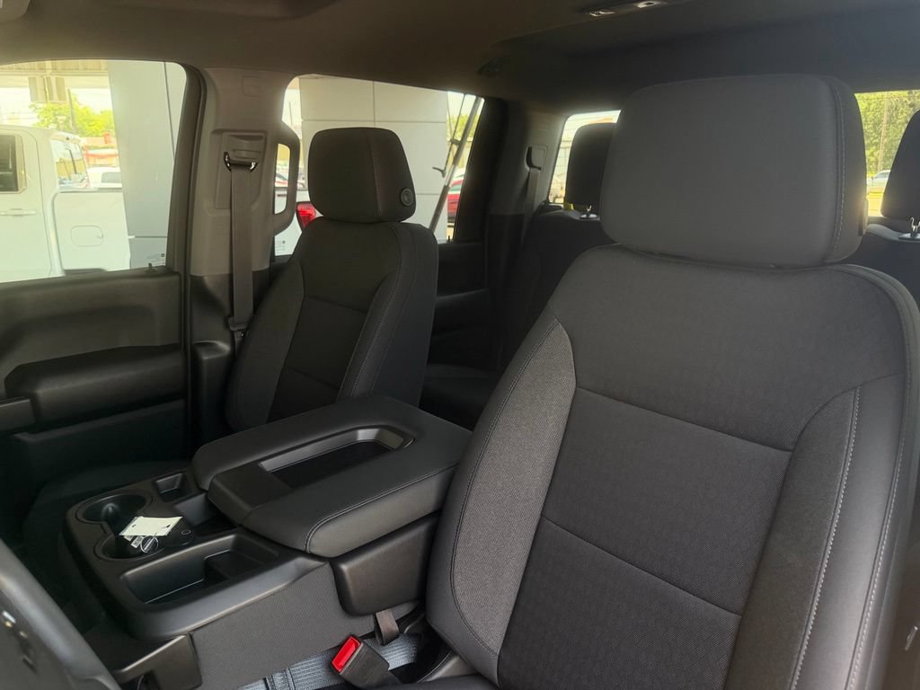 New 2026 Chevrolet Silverado 2500 Custom w/ Custom Value Package AWD/4WD image 9