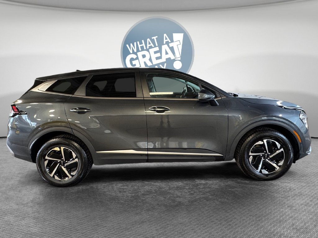 Certified 2023 Kia Sportage LX AWD/4WD image 2