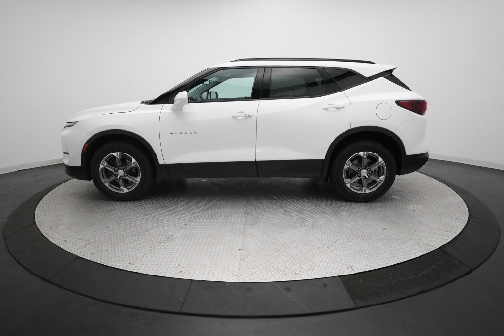 Used 2024 Chevrolet Blazer LT w/ Convenience Package AWD/4WD image 24