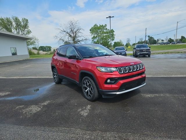 Used 2024 Jeep Compass Limited AWD/4WD image 4