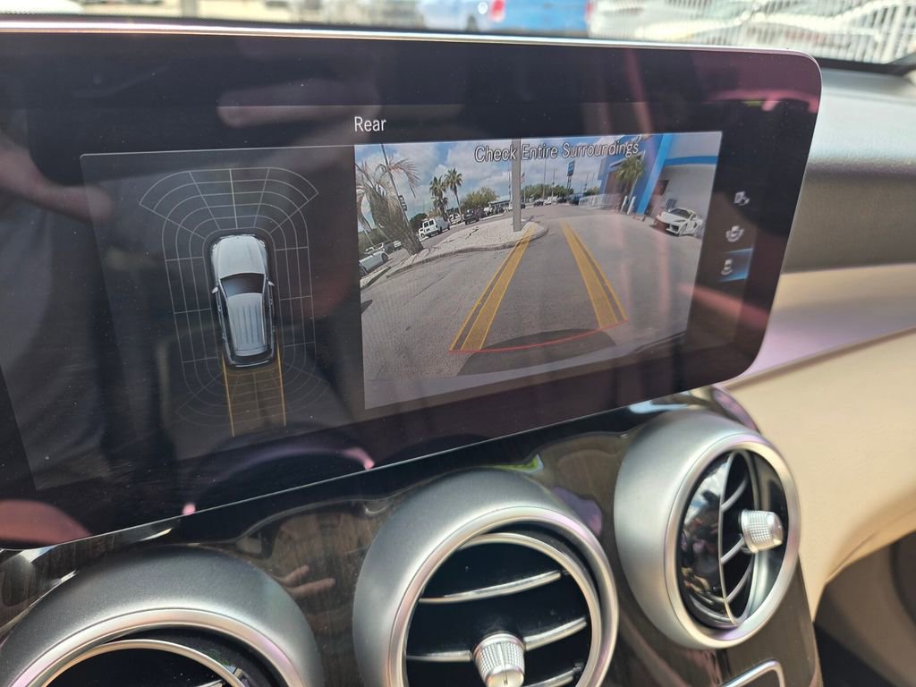 Used 2021 Mercedes-Benz GLC 300 image 31