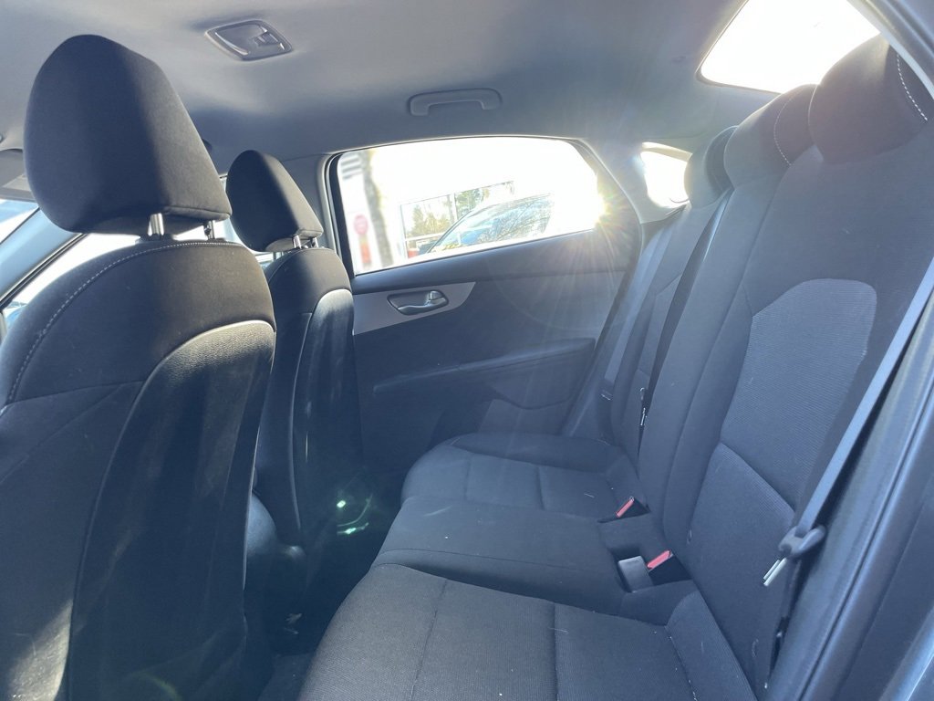 Used 2022 Kia Forte LXS image 19