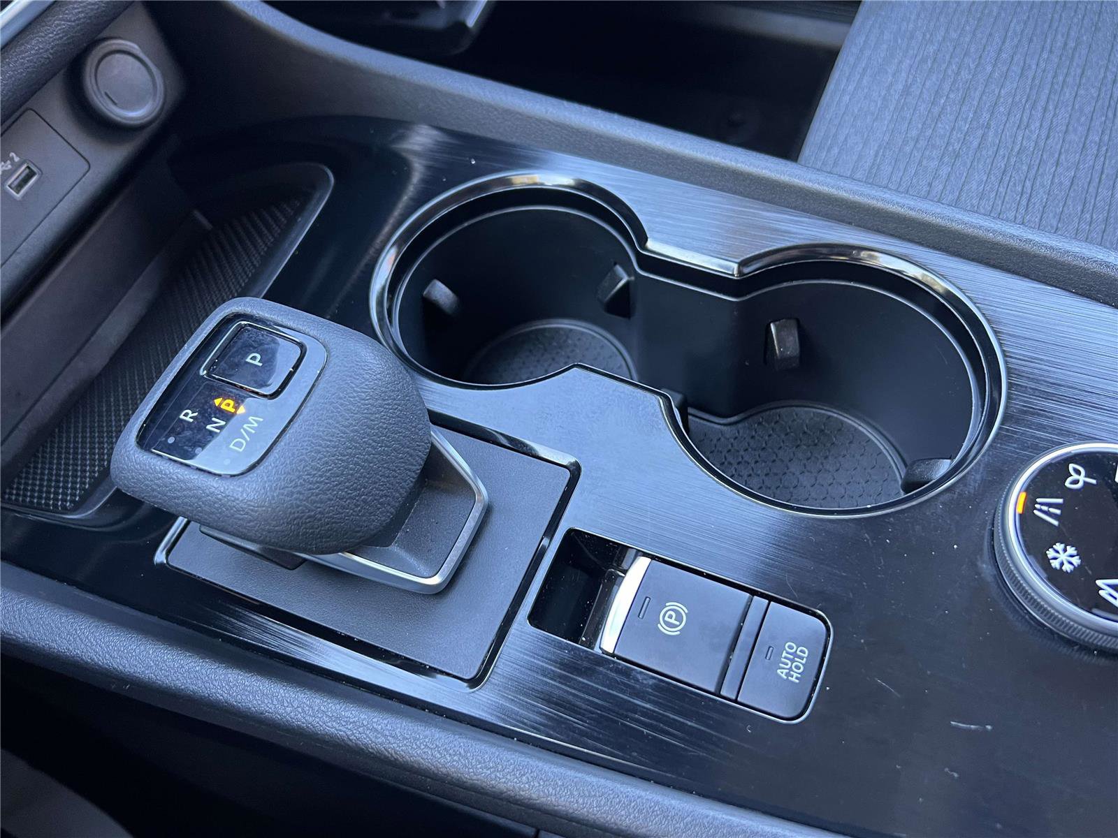 Used 2023 Nissan Rogue SV image 35